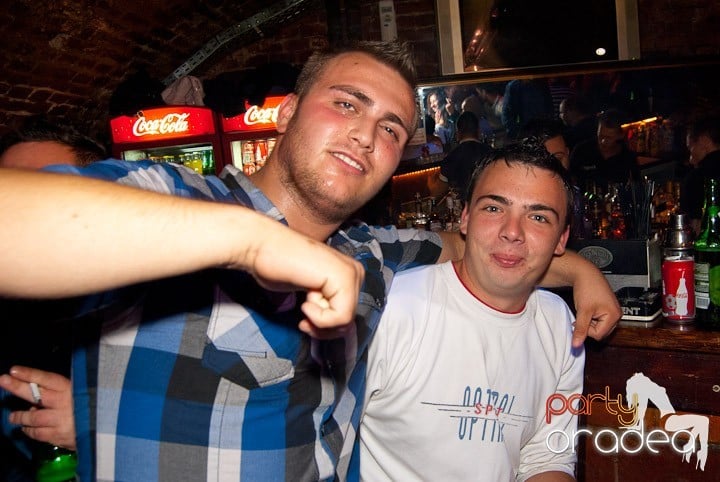 Începe distracţia în Escape, 