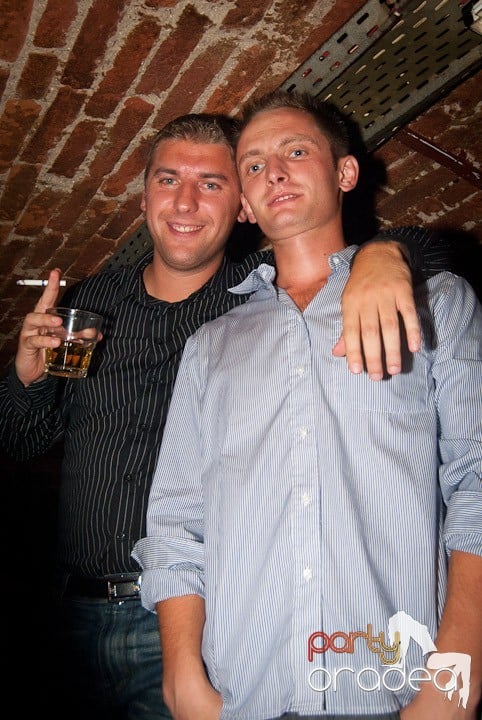 Începe distracţia în Escape, 