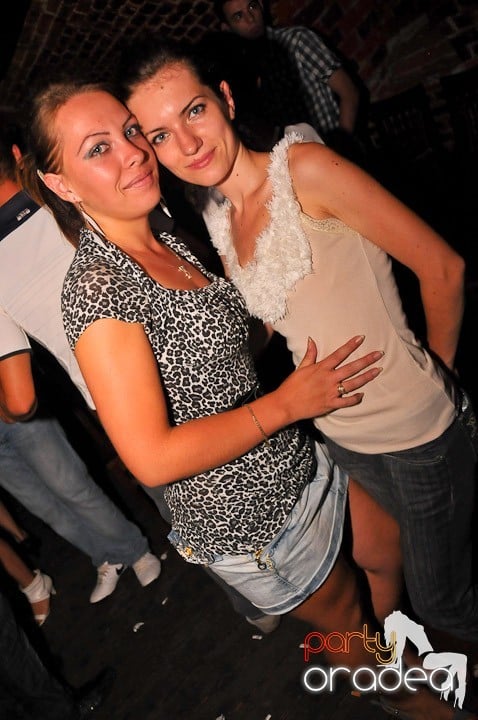 Începe săpătămâna în Club Escape, 