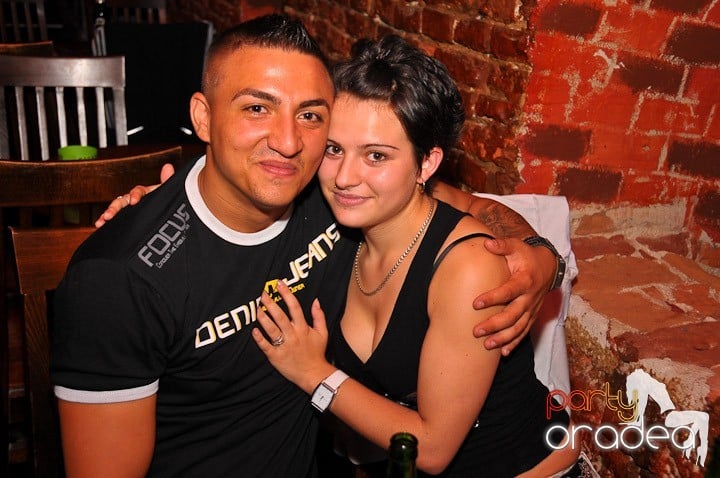 Începe săpătămâna în Club Escape, 