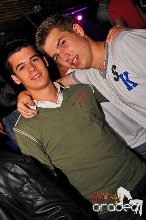 Începe săpătămâna în Club Escape, 