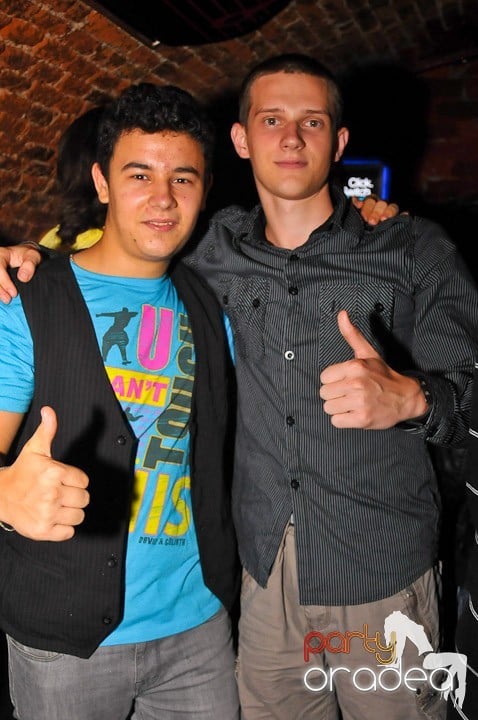 Începe săpătămâna în Club Escape, 