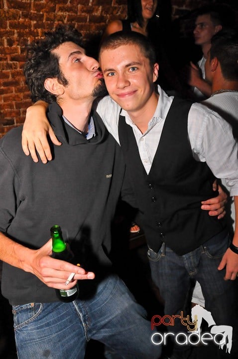 Începe săpătămâna în Club Escape, 