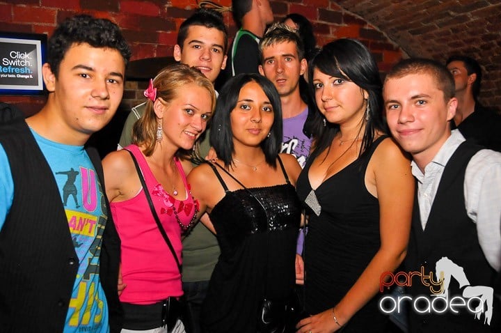 Începe săpătămâna în Club Escape, 