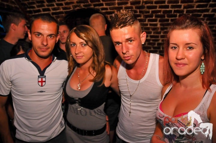 Începe săpătămâna în Club Escape, 