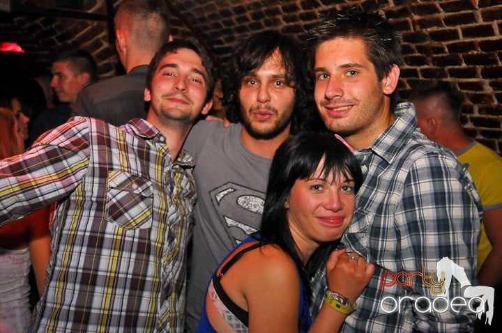 Începe săpătămâna în Club Escape, 