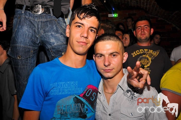 Începe săpătămâna în Club Escape, 