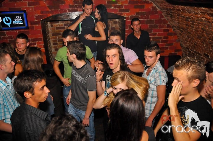 Începe săpătămâna în Club Escape, 