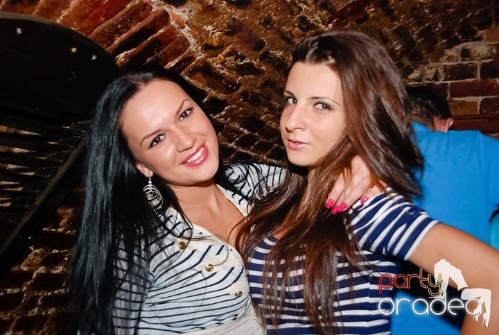 Încheie luna iunie în Club Escape, 