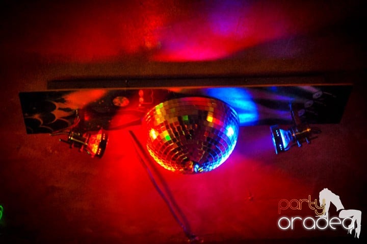 Încingem ringul de dans, 