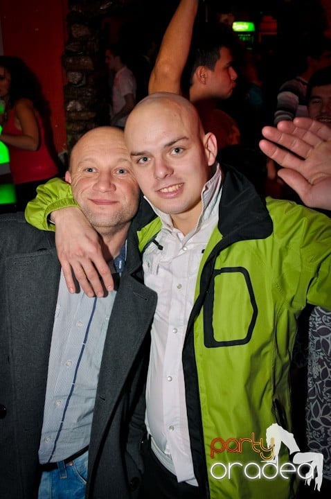 Încingem ringul de dans, 