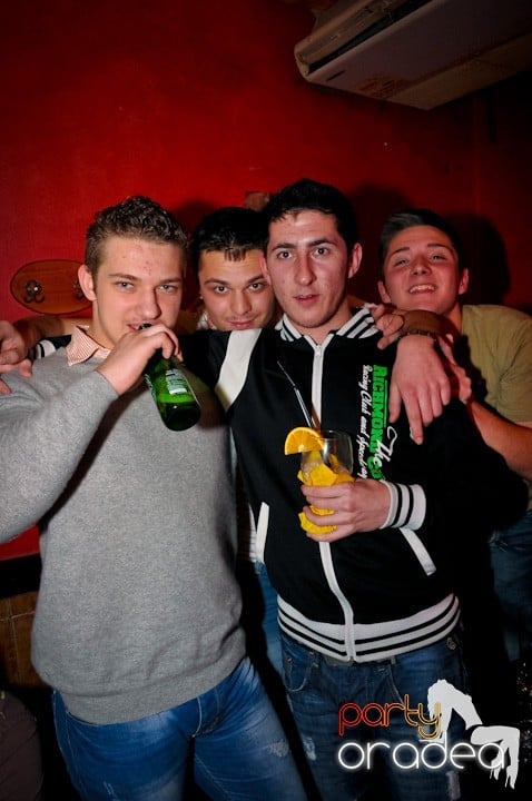 Încingem ringul de dans, 