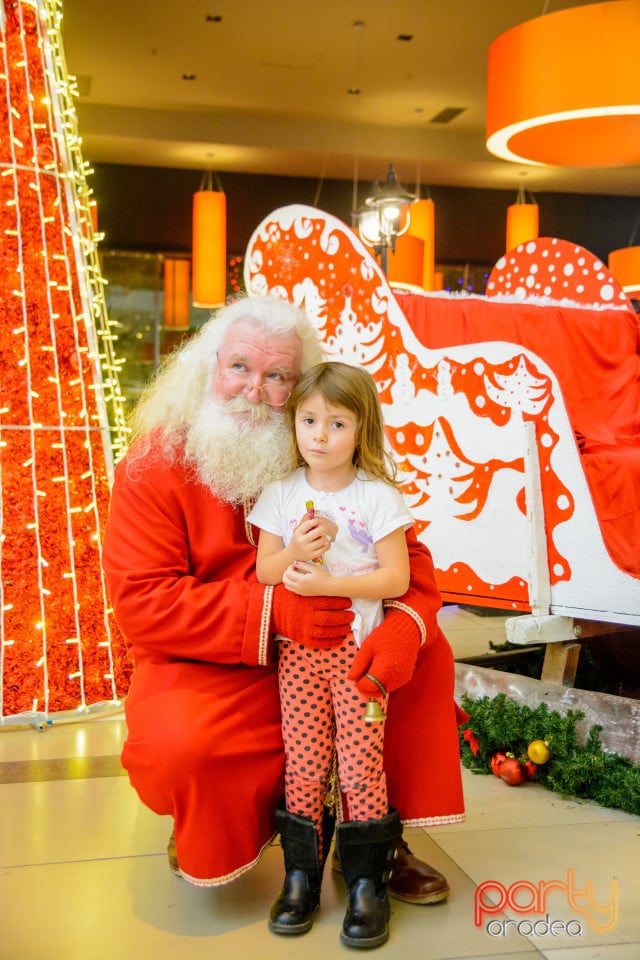 Întâlnire cu Moş Nicolae la Lotus Center, Lotus Center