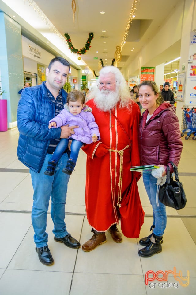 Întâlnire cu Moş Nicolae la Lotus Center, Lotus Center