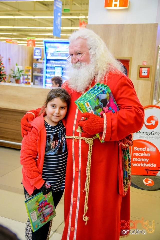 Întâlnire cu Moş Nicolae la Lotus Center, Lotus Center