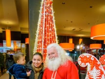 Întâlnire cu Moş Nicolae la Lotus Center