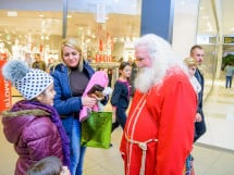 Întâlnire cu Moş Nicolae la Lotus Center