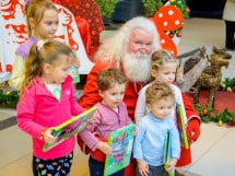 Întâlnire cu Moş Nicolae la Lotus Center