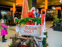 Întâlnire cu Moş Nicolae la Lotus Center