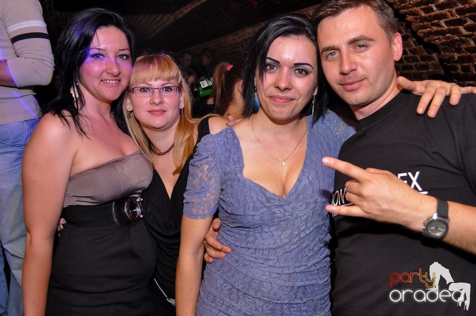 It's clubbin' time!, 