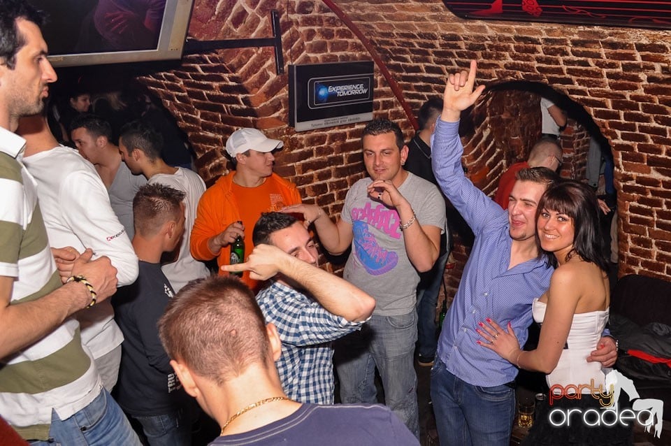 It's clubbin' time!, 