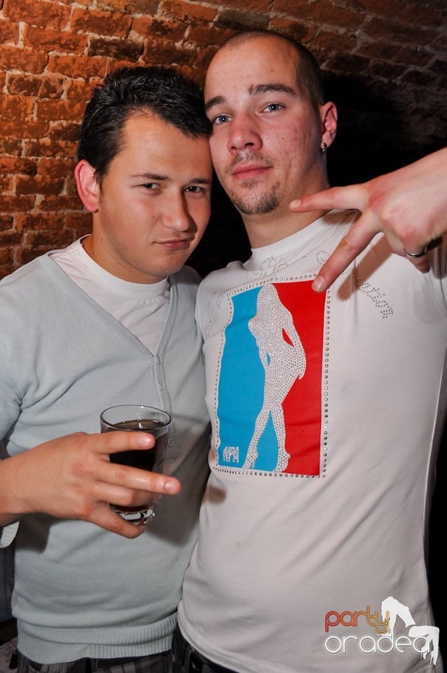 It's clubbin' time!, 