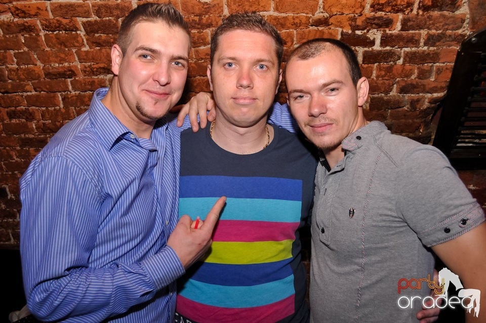 It's clubbin' time!, 