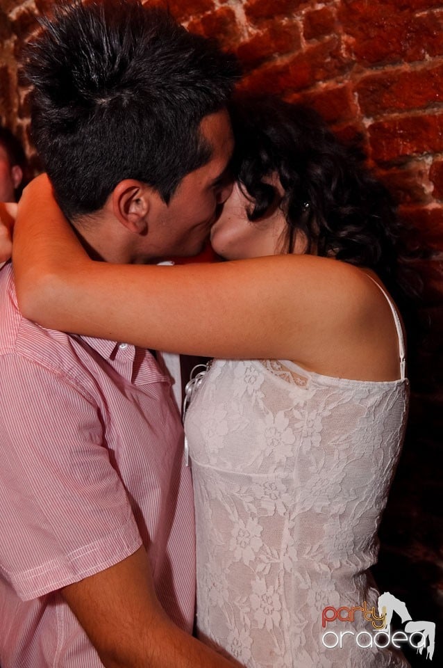 It's clubbin' time!, 