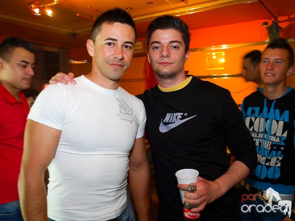 It's party time - cu DJ Bíró din Debreţin, 