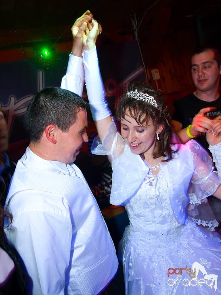 It's party time - cu DJ Bíró din Debreţin,