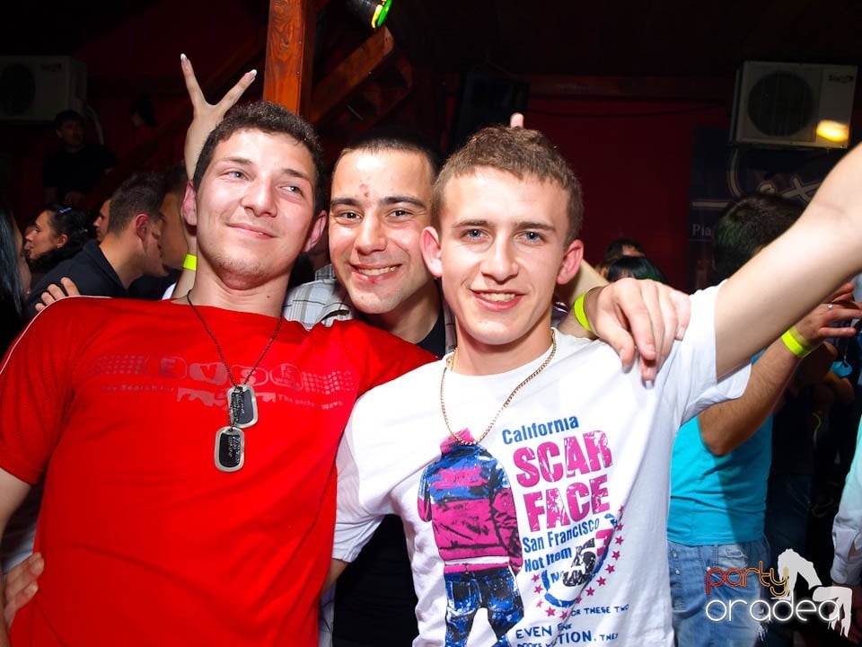 It's party time - cu DJ Bíró din Debreţin,