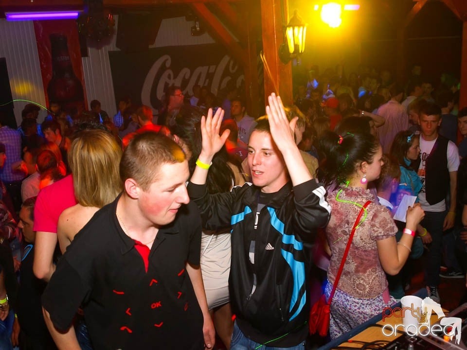 It's party time - cu DJ Bíró din Debreţin,