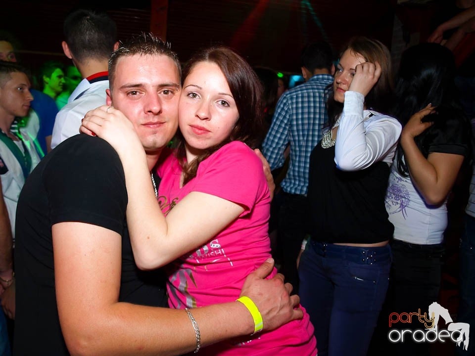 It's party time - cu DJ Bíró din Debreţin,