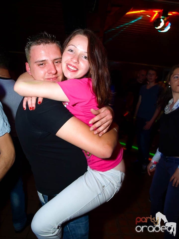 It's party time - cu DJ Bíró din Debreţin,