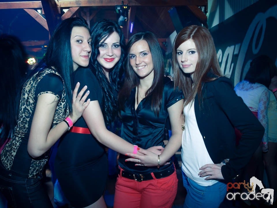 It's party time - cu DJ Bíró din Debreţin,