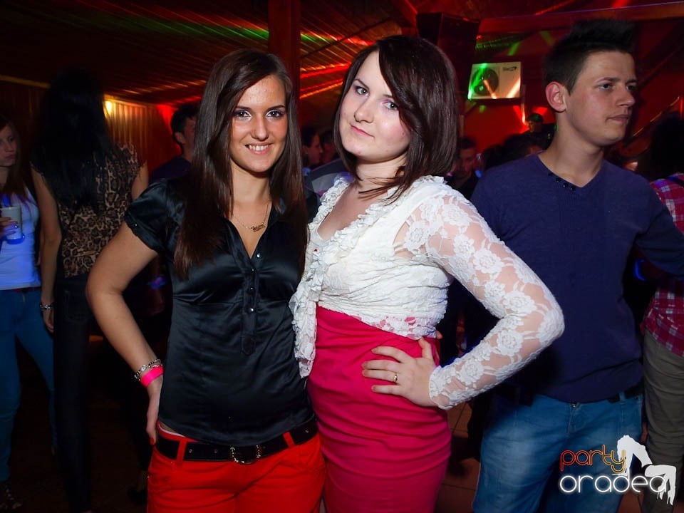 It's party time - cu DJ Bíró din Debreţin,