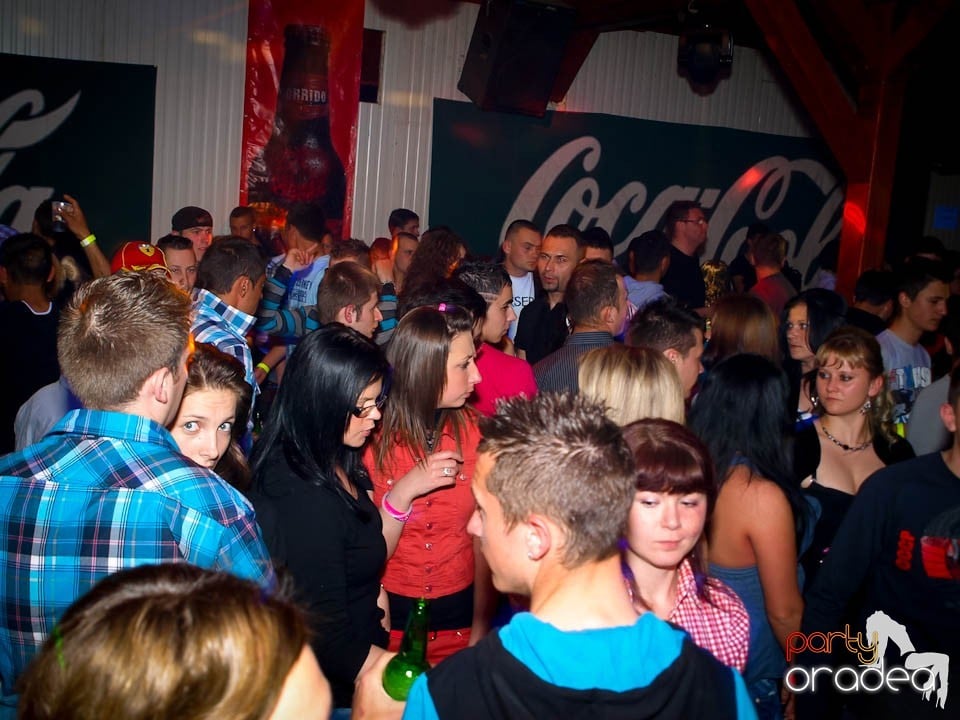 It's party time - cu DJ Bíró din Debreţin,