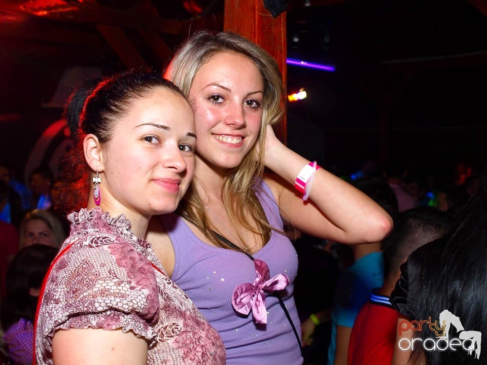 It's party time - cu DJ Bíró din Debreţin,