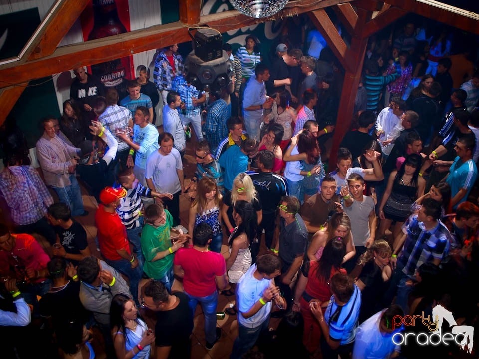 It's party time - cu DJ Bíró din Debreţin,