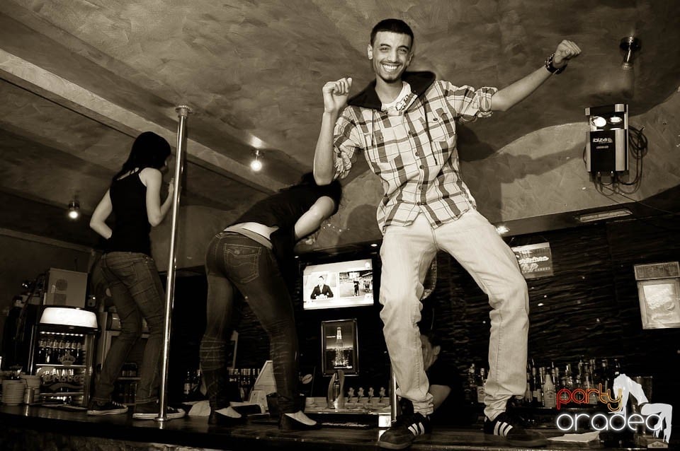 It's Party Time în Downtown, 