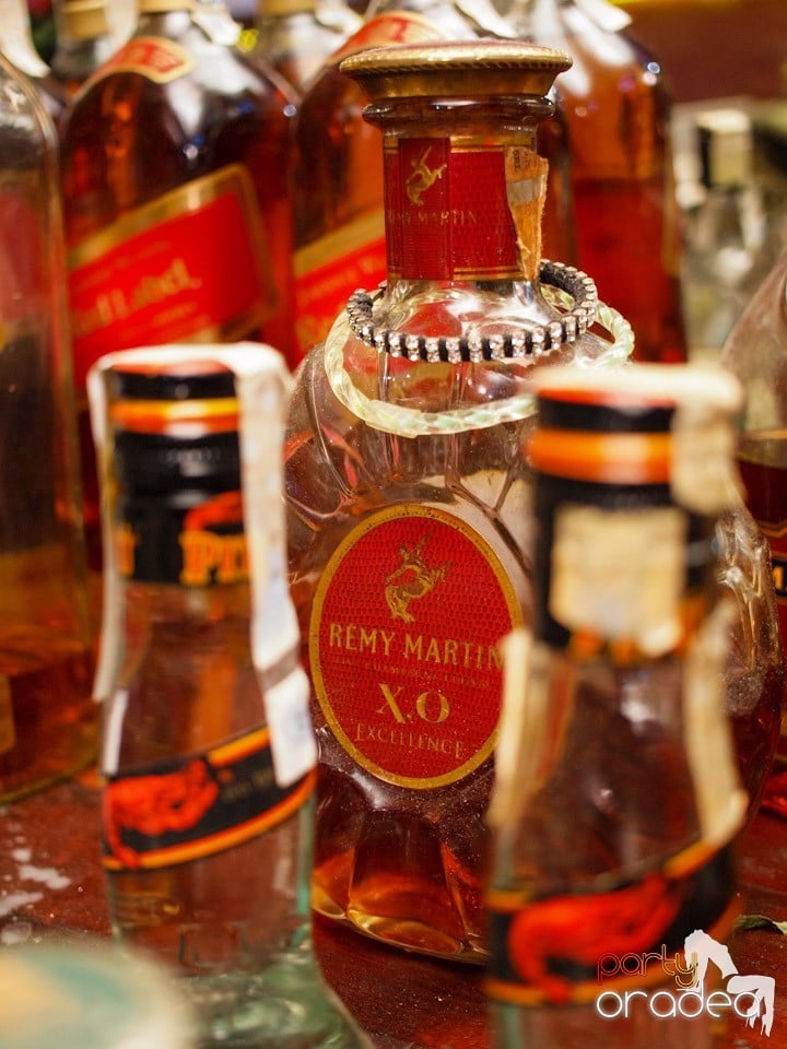 It's time for Party în Club Escape, 