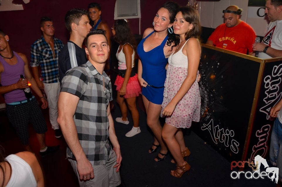 Jack Daniel's Party în Club Atti's, 