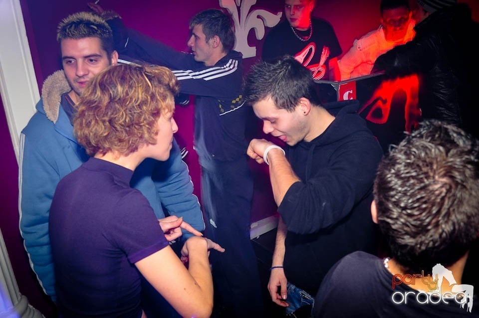 Jägermeister Bomba Party Nr. 1 în Atti's, 