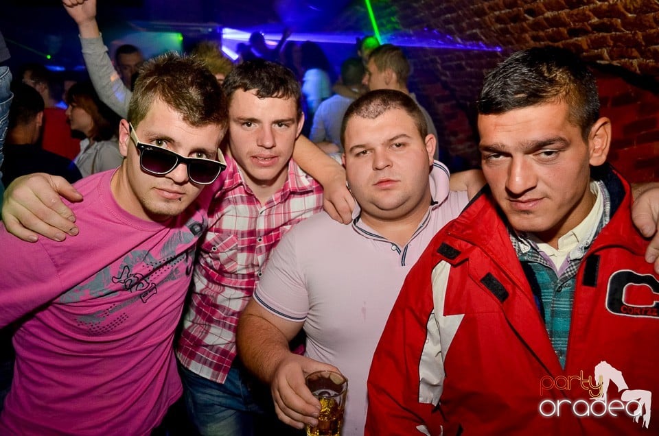 Jägermeister Party în Club Escape,