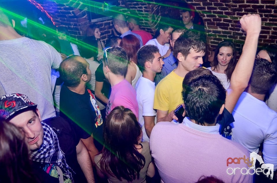 Jägermeister Party în Club Escape,