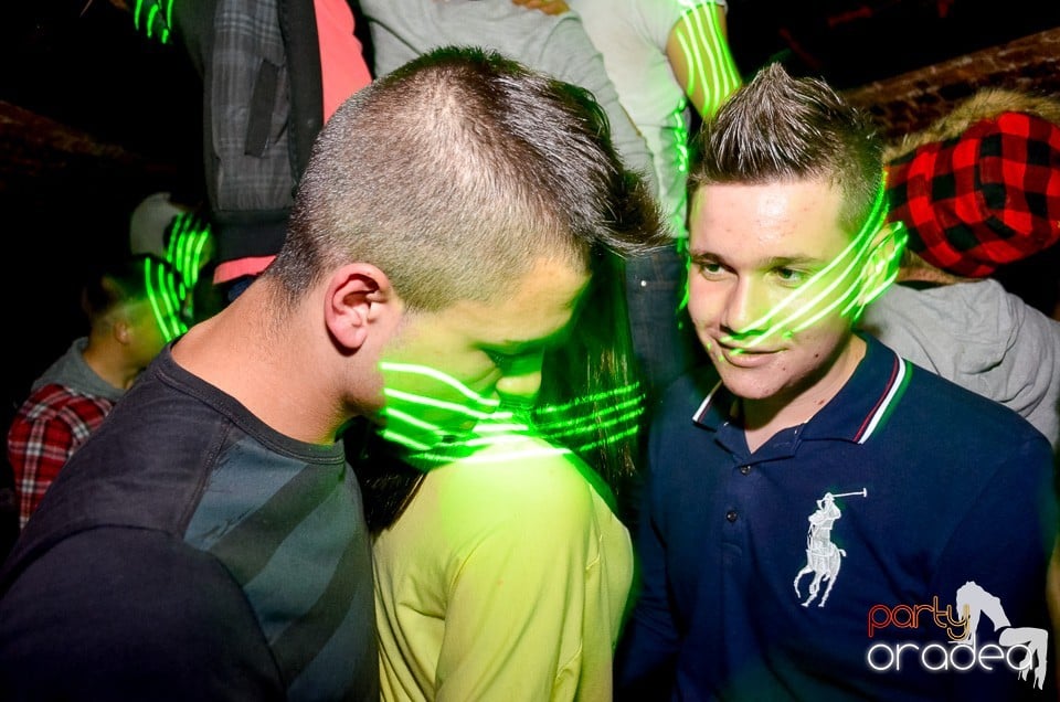 Jägermeister Party în Club Escape,