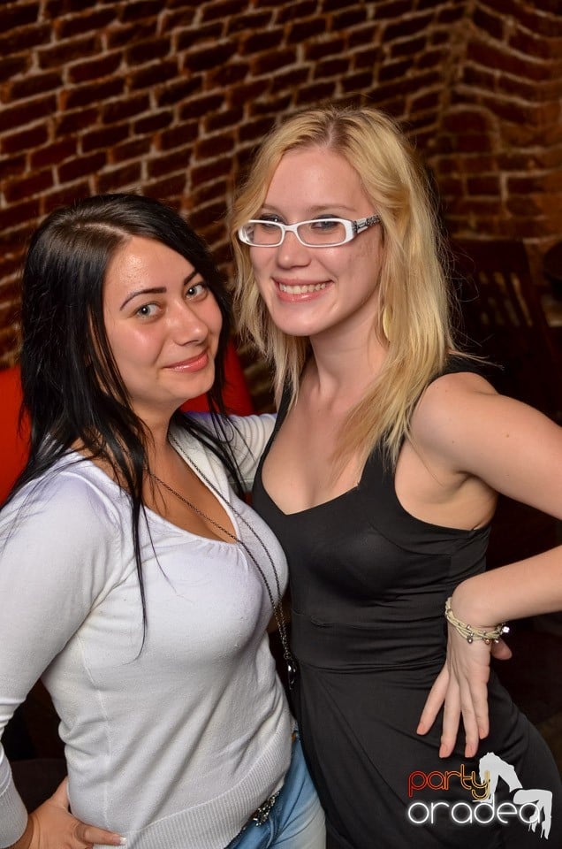 Joi: Beer Night în Club Escape, 