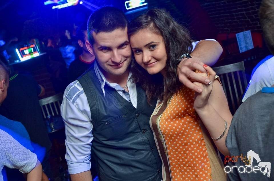 Joi: Beer Night în Club Escape, 