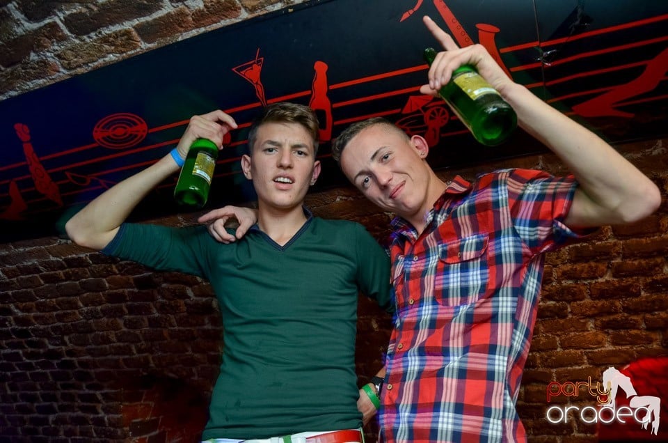 Joi: Beer Night în Club Escape, 