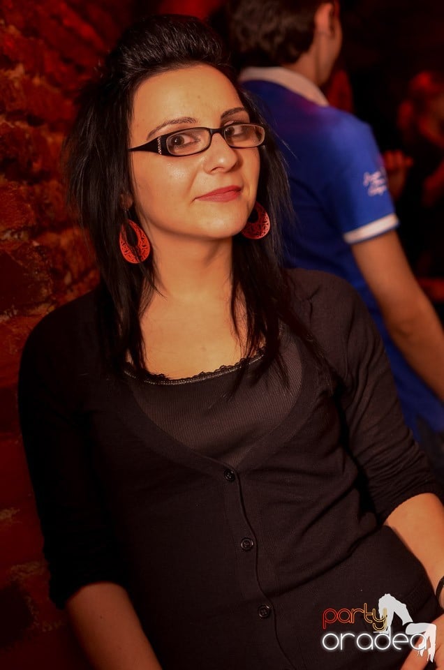 Joi e Beer Night în Club Escape, Escape